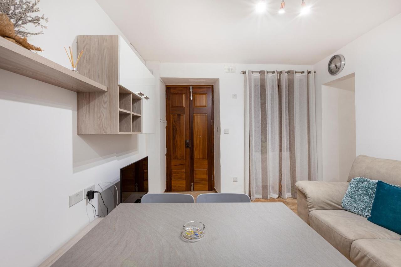Designer Home With Comfy Sofa In Central Valletta By 360 Estates Exteriör bild
