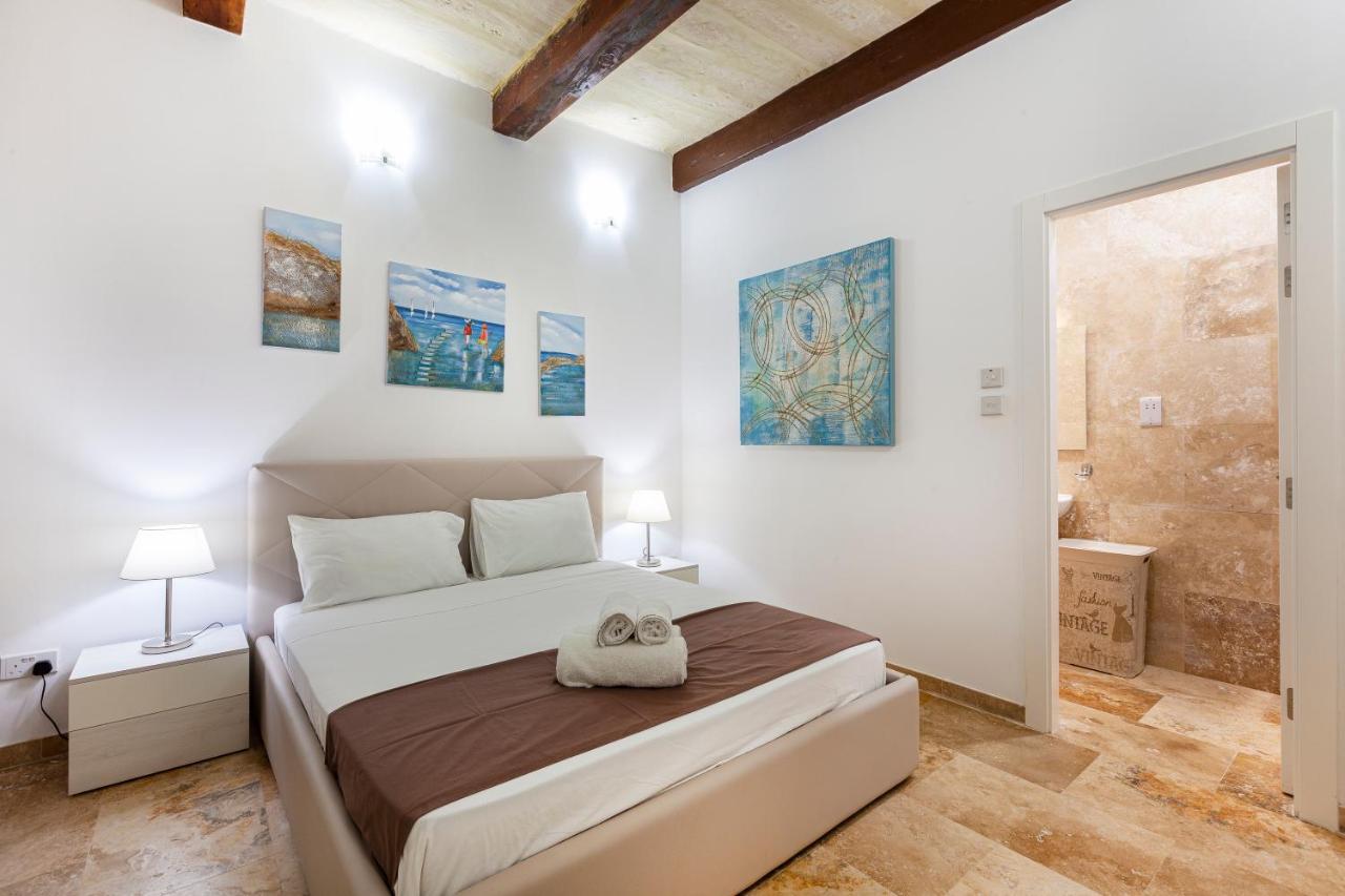 Designer Home With Comfy Sofa In Central Valletta By 360 Estates Exteriör bild
